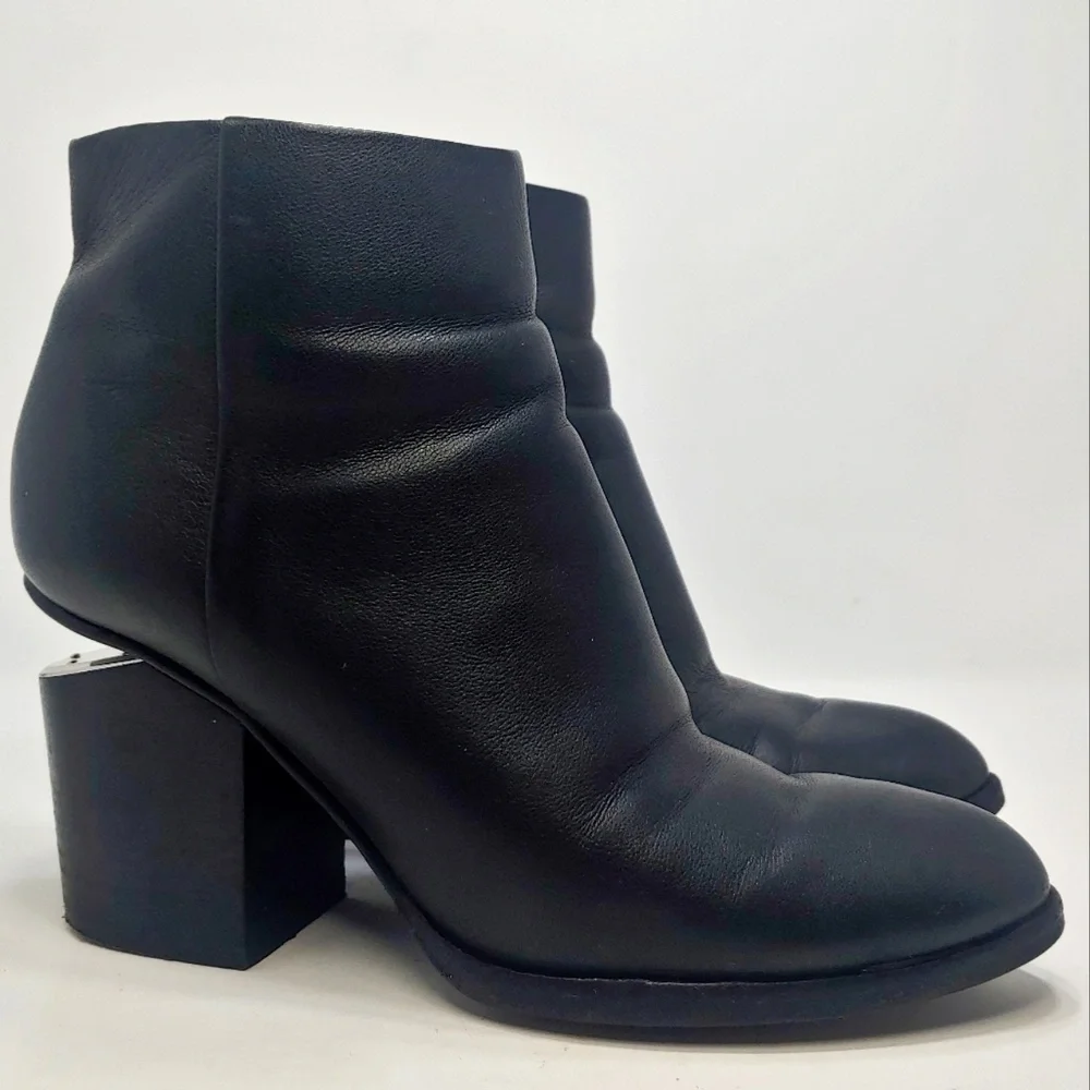 ALEXANDER WANG Gabi Black Leather Ankle Boots Almond Toe Block Cut Out Heel‎ 36